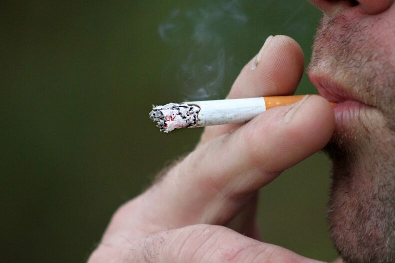 Fumar es un factor en el desarrollo de la disfunción eréctil. 